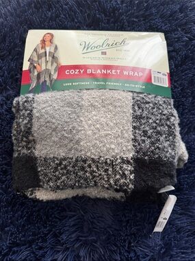 Woolrich Gray Plaid Cozy Blanket Wrap NEW with tags